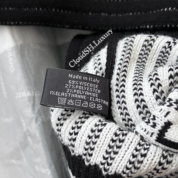 Auth BNIB Chanel 24C Black Classic CC Logo Leg Warmers / Gaiters - Picture 4 of 6